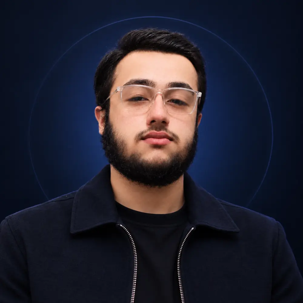 Portrait of Ibrahim Kashif, web designer and developer